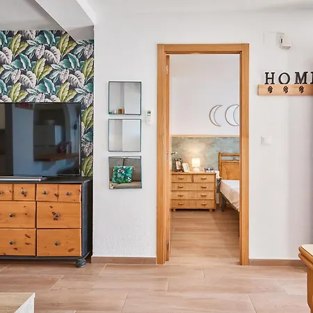 Naufragos - By Welcomely * Torrevieja