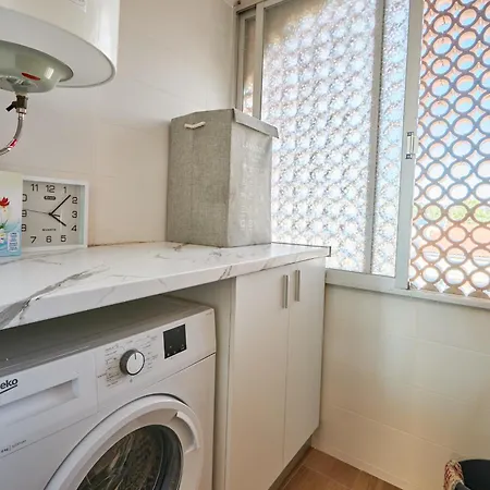 Naufragos - By Welcomely