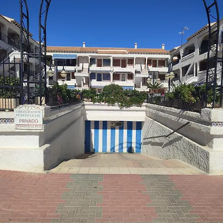 Naufragos - By Welcomely Torrevieja