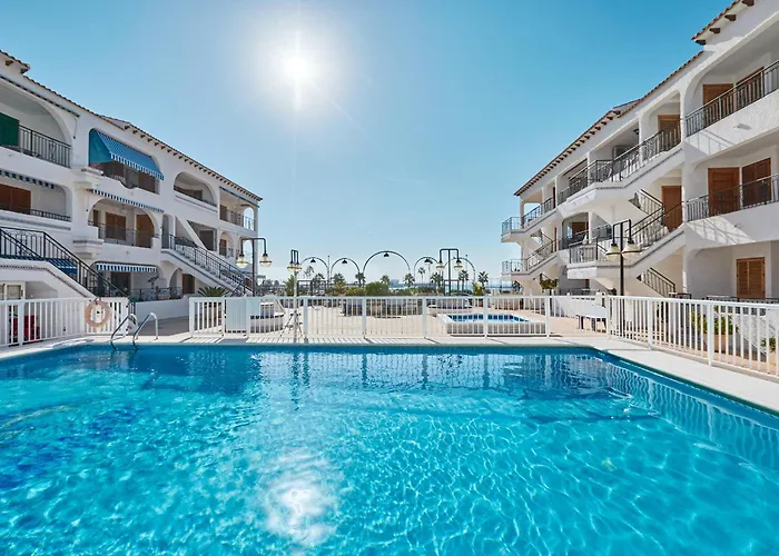 Naufragos - By Welcomely Lägenhet